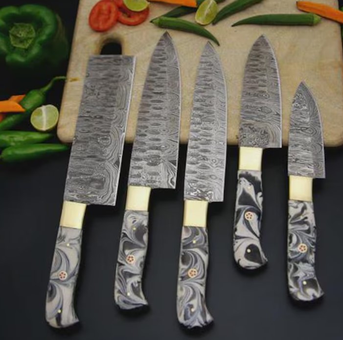 Handmade Damascus Steel Chef Knife Set: Resin Handle, Leather Kit