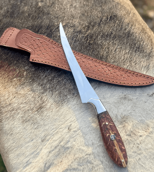 custom handmade fillet/hunting knife with a long, narrow and curved blade used for skinning or filleting with genuine leather sheath - Image 2