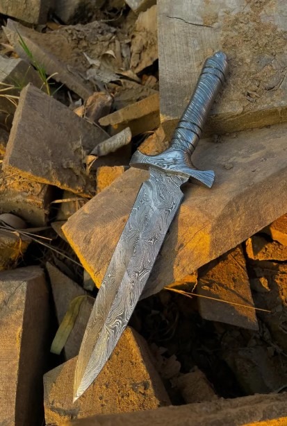 Custom Dagger/Handmade Dagger/Damascus body DAGGER/Camping knife/Viking knife/Wadding Gift/Every Carry/Happy Occasion/Best Gift USA/Man GIFT