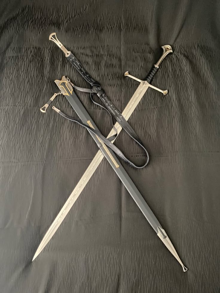 Andúril Sword – Handcrafted Replica of the Legendary Lord of the Rings Blade